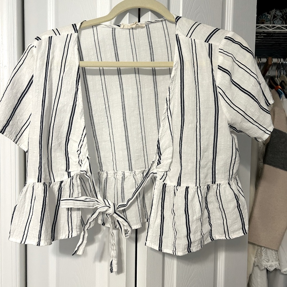 Cute front tie shawl